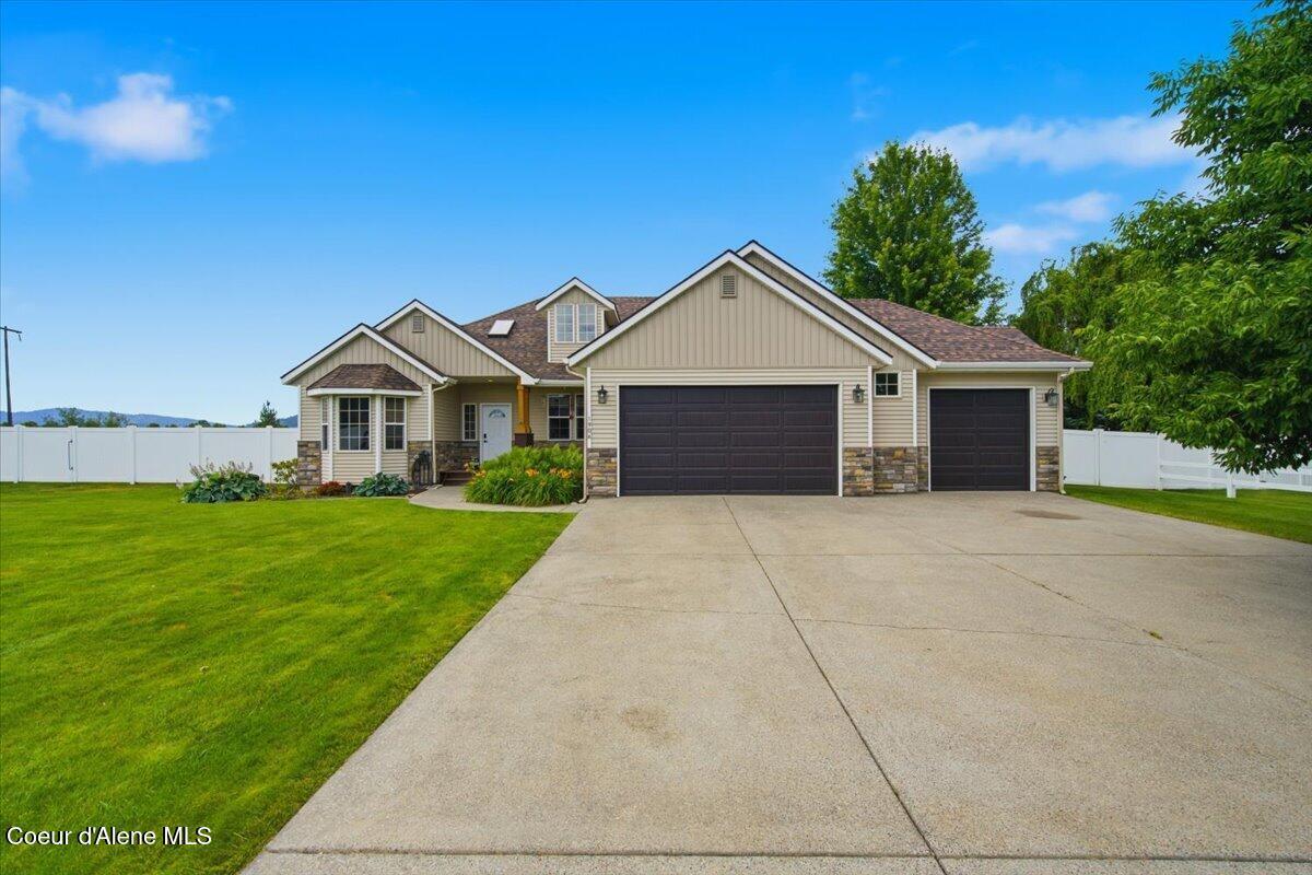 W Evening Star Rd, Post Falls, ID 83854