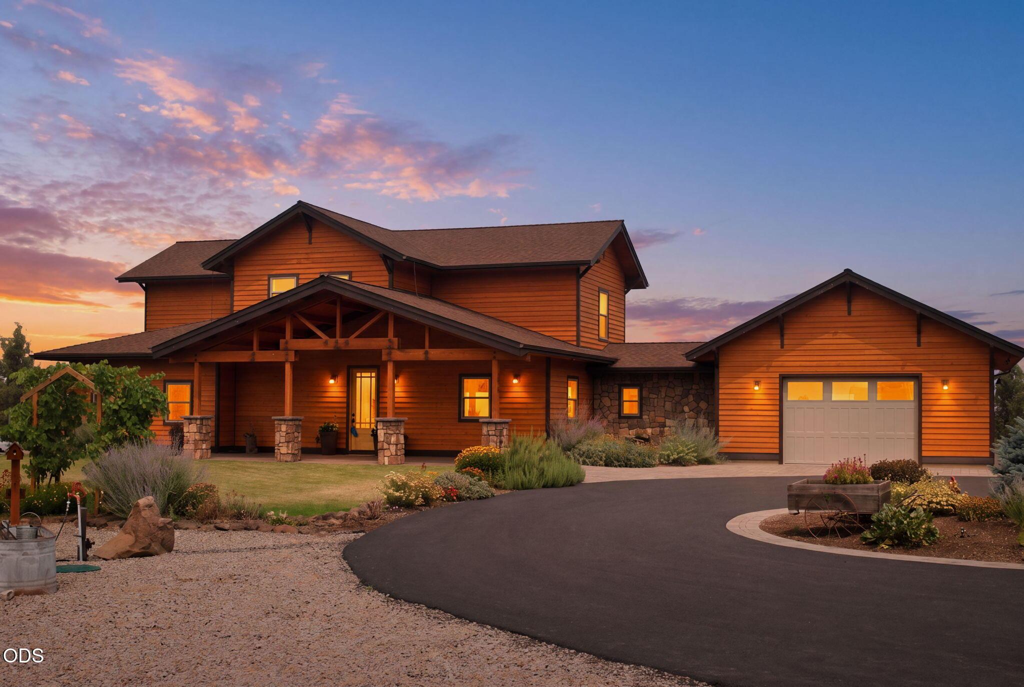 Nw Century Dr, Prineville, OR 97754