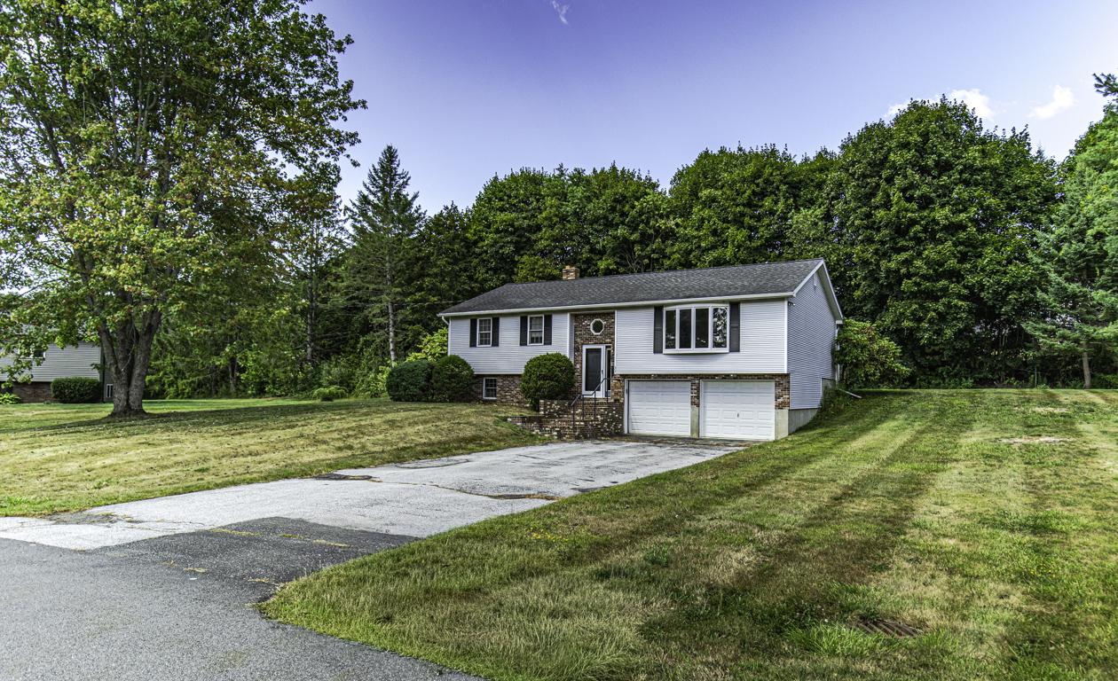 Hillside Dr, Hampden, ME 04444
