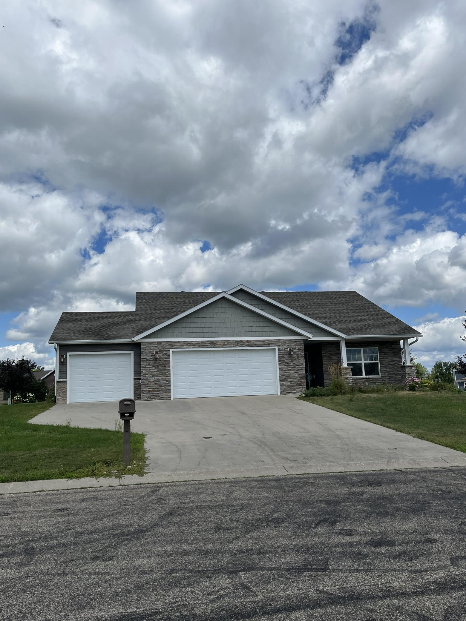 Middle Creek Rd, Detroit Lakes, MN 56501