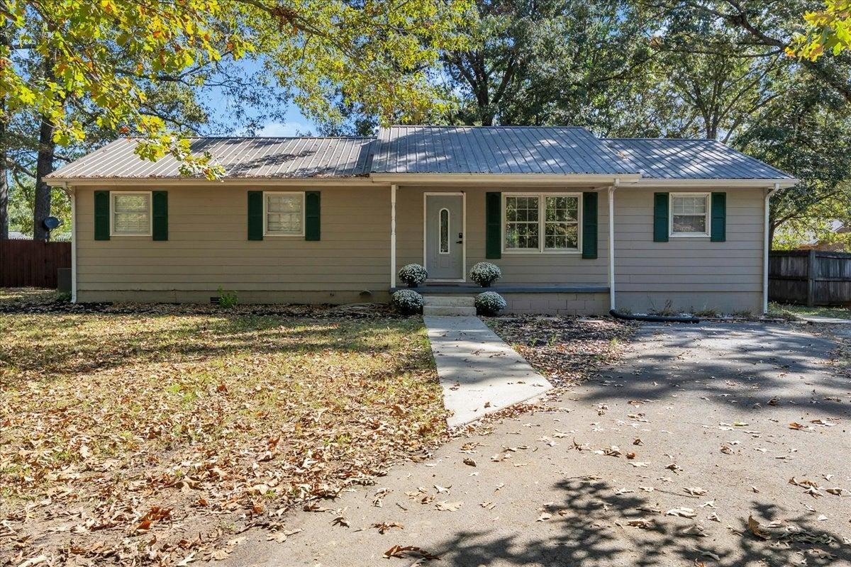 Cumberland Ave, Tullahoma, TN 37388