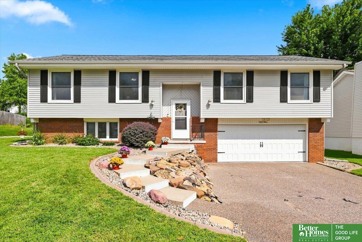 N St, Omaha, NE 68137