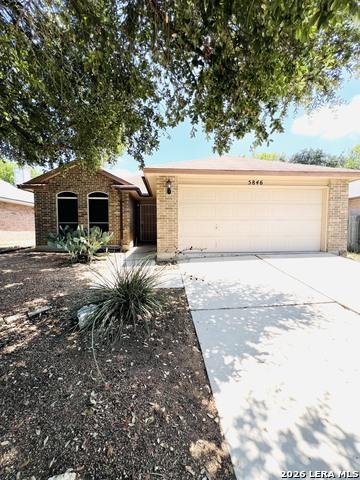 Larkmeadow Dr, San Antonio, TX 78233
