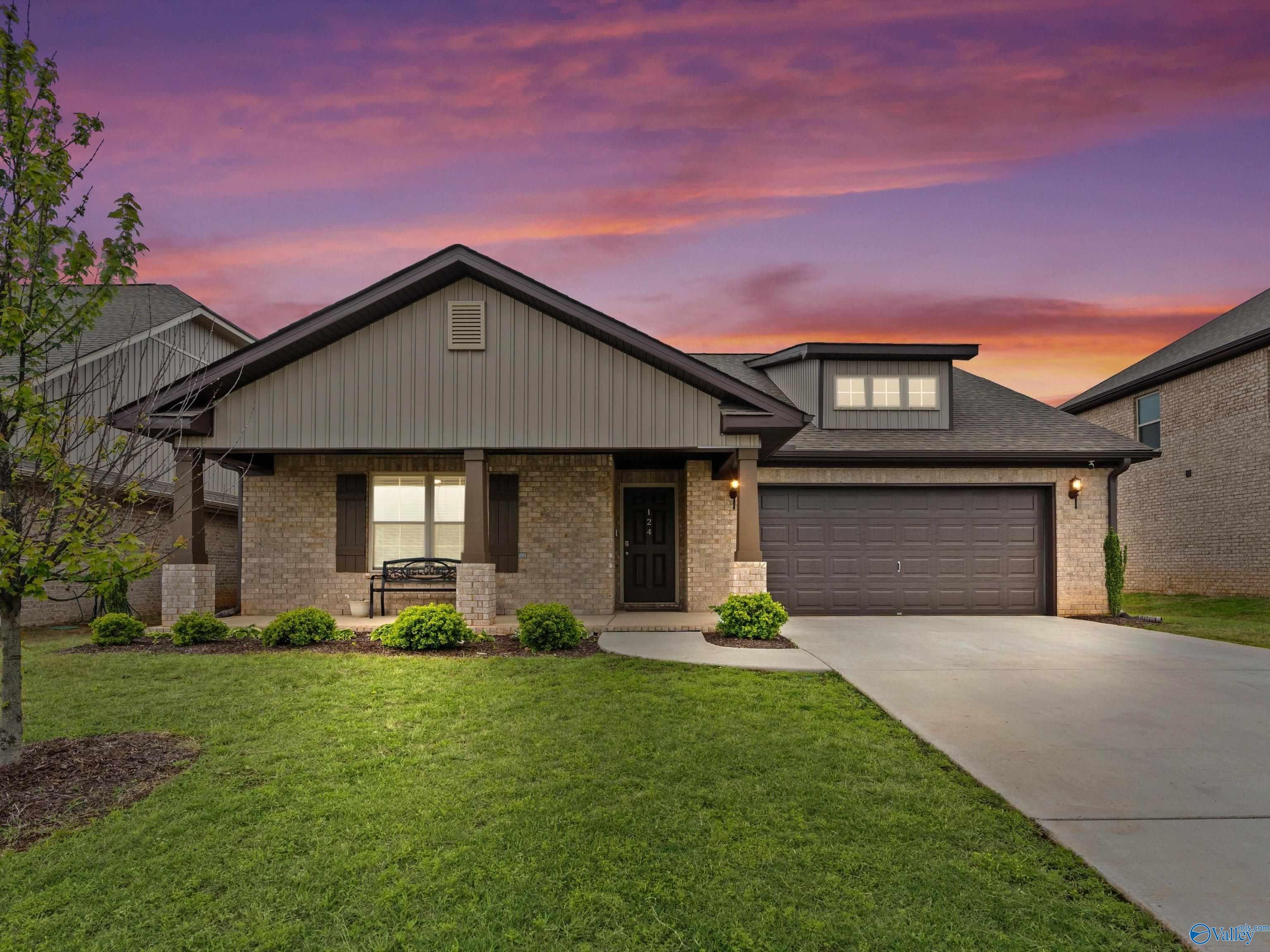 Sublett Dr, Hazel Green, AL 35750