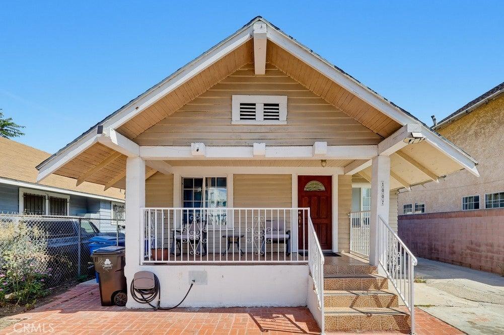 E 42nd Pl, Los Angeles, CA 90011