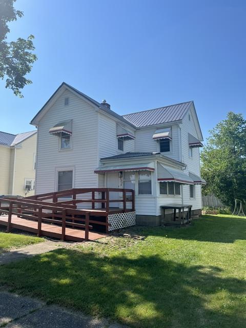 E Main St, Coshocton, OH 43812