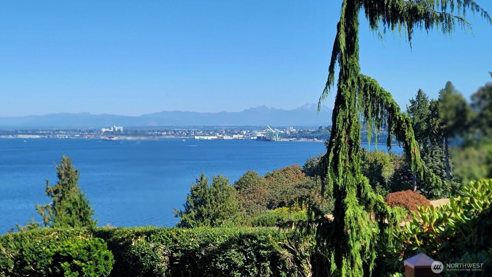 Baker Dr, Everett, WA 98203