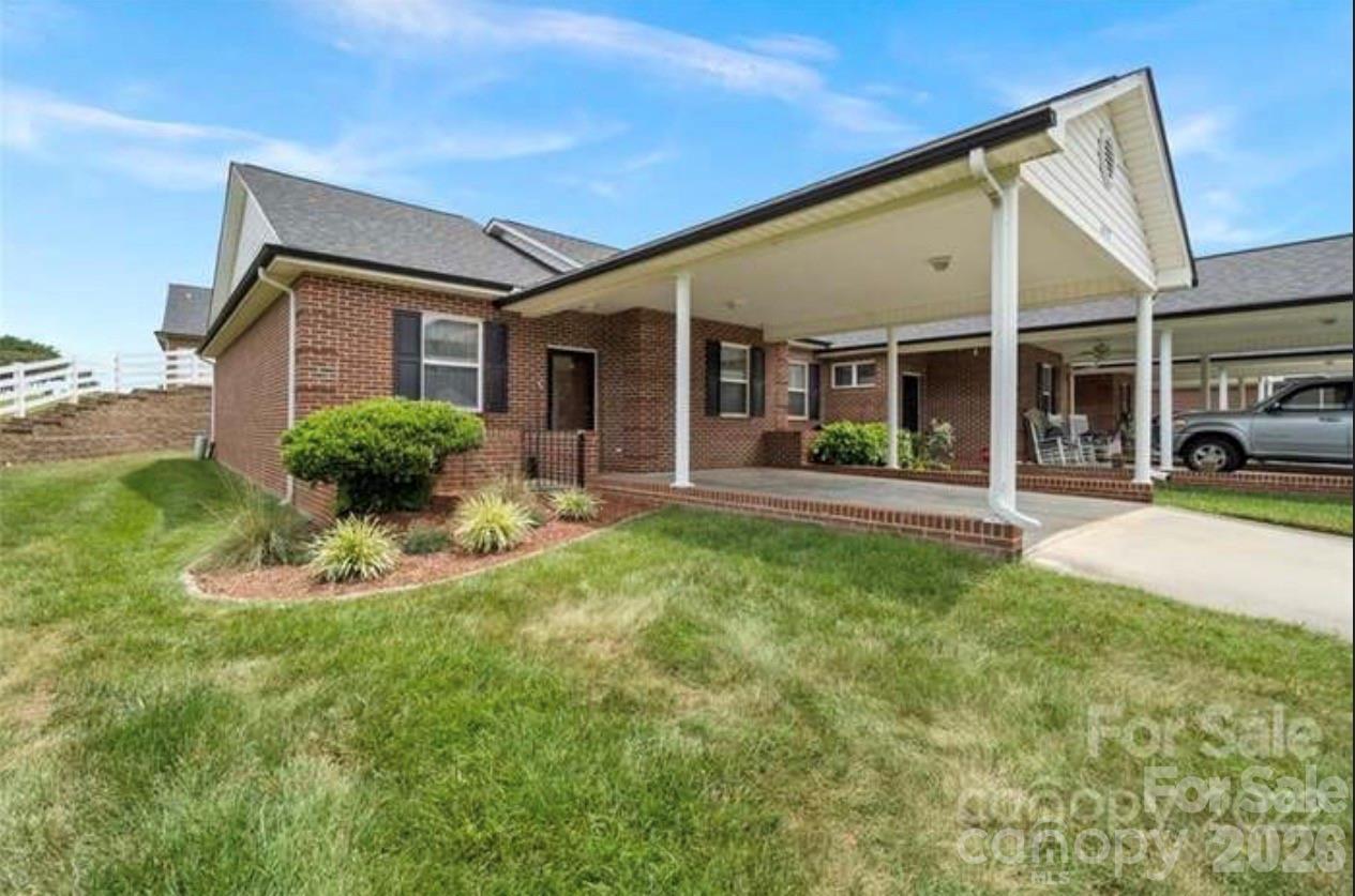 Iris Ct, Denver, NC 28037