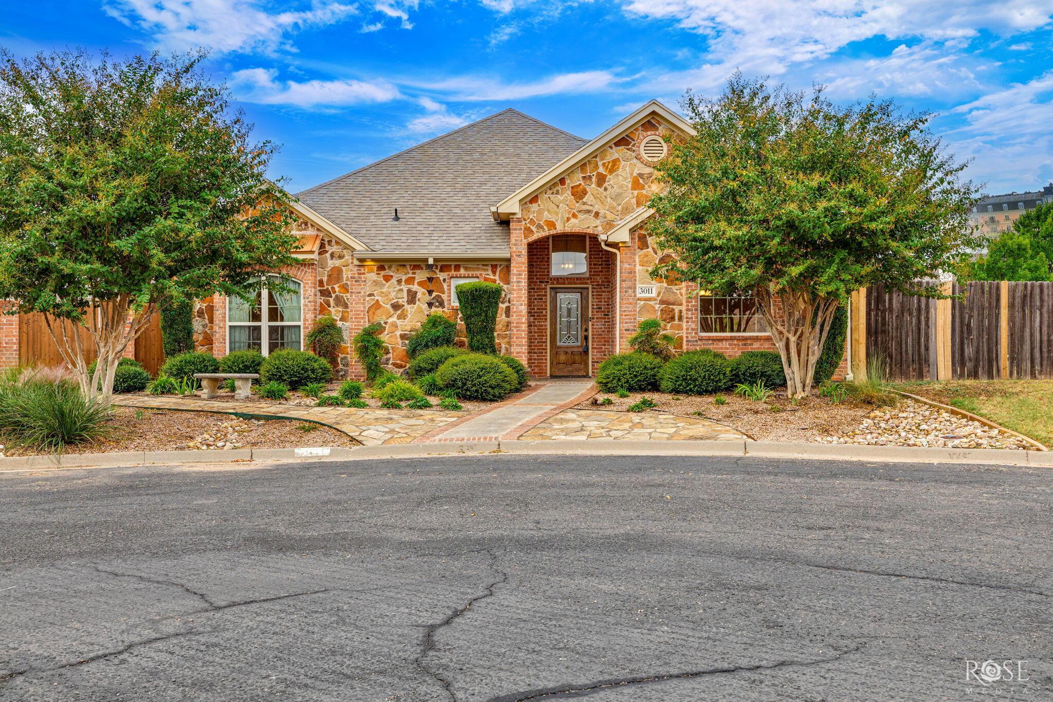 Champion Cir, San Angelo, TX 76904