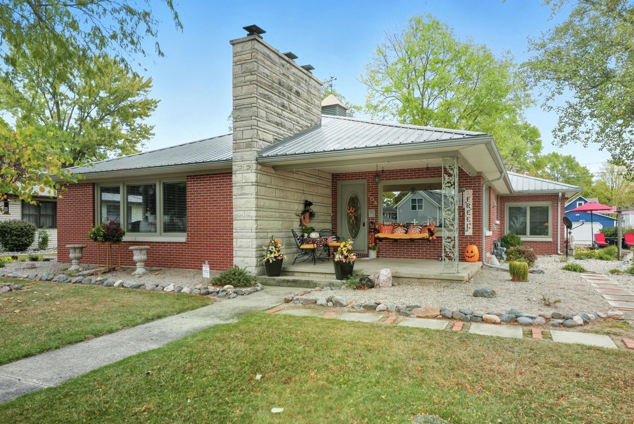 N Calhoun St, South Whitley, IN 46787