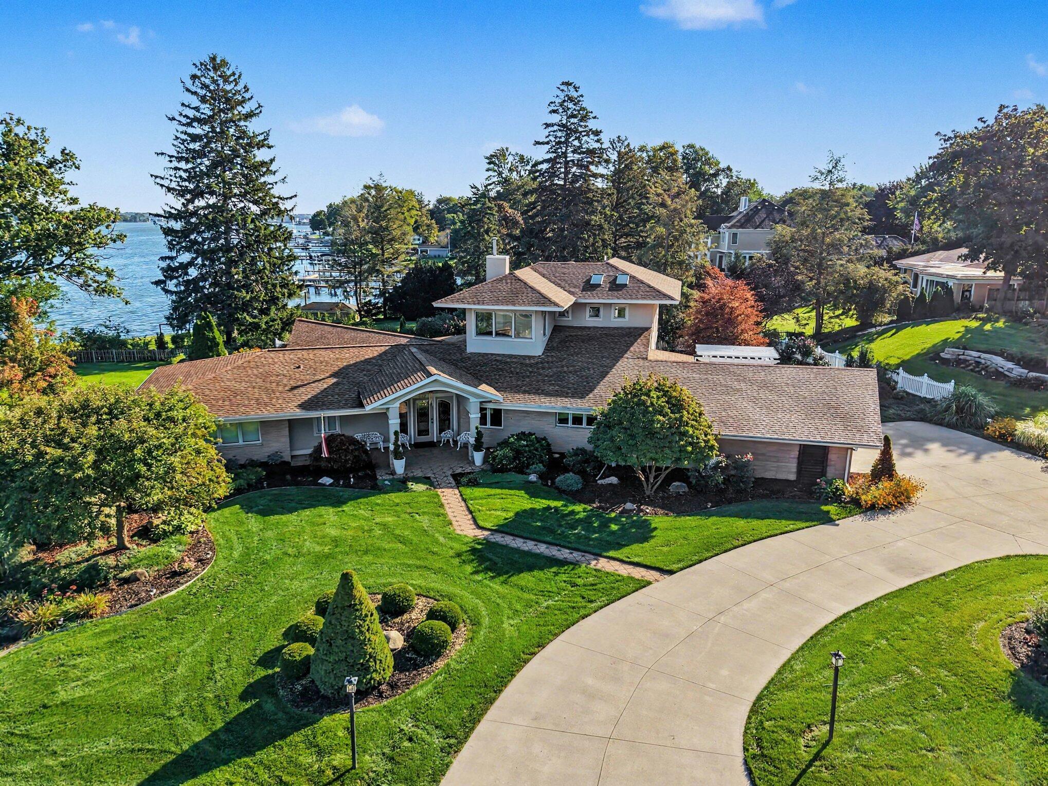Brecado Ct, Holland, MI 49423