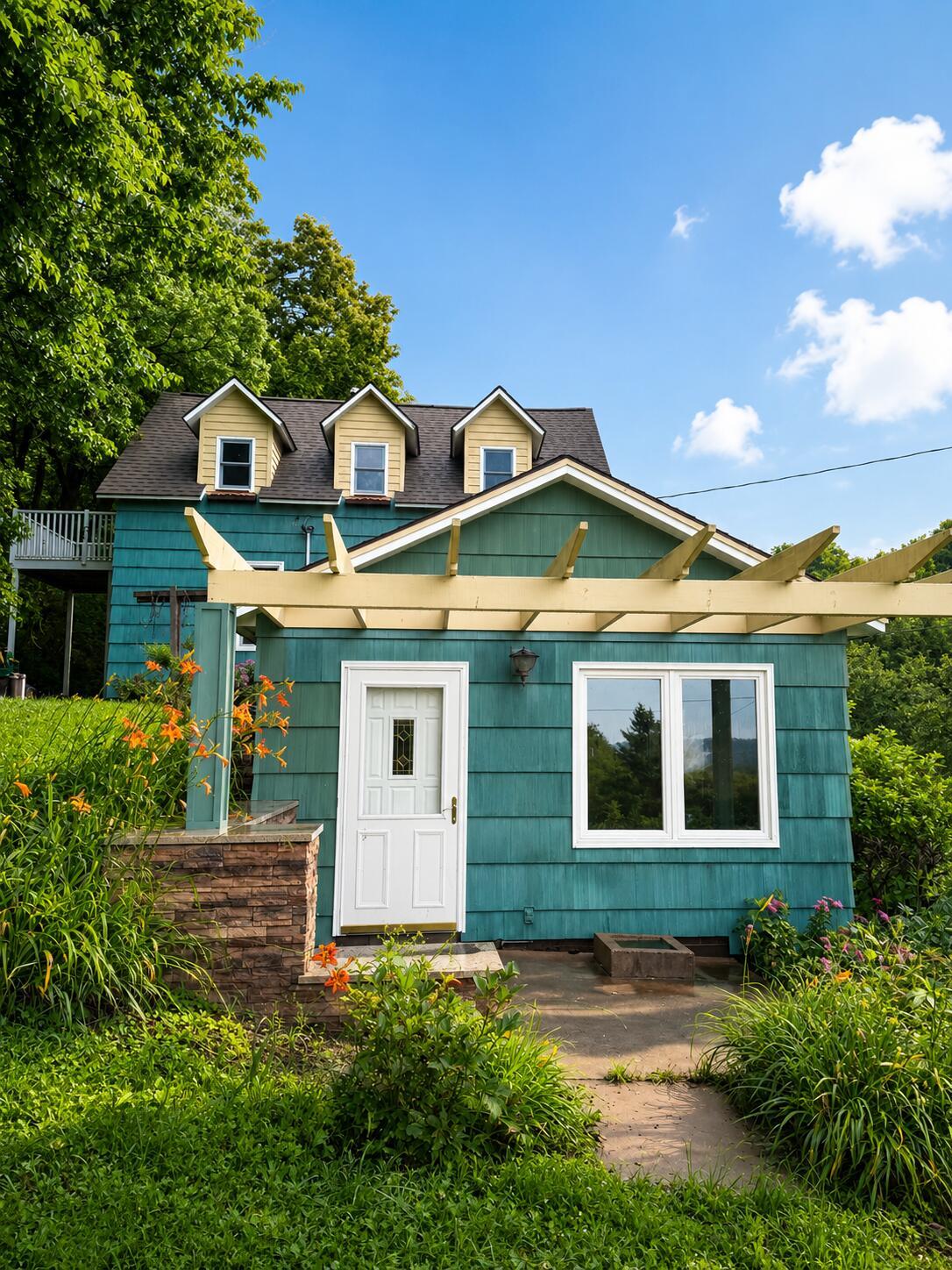 North St, Fountain City, WI 54629