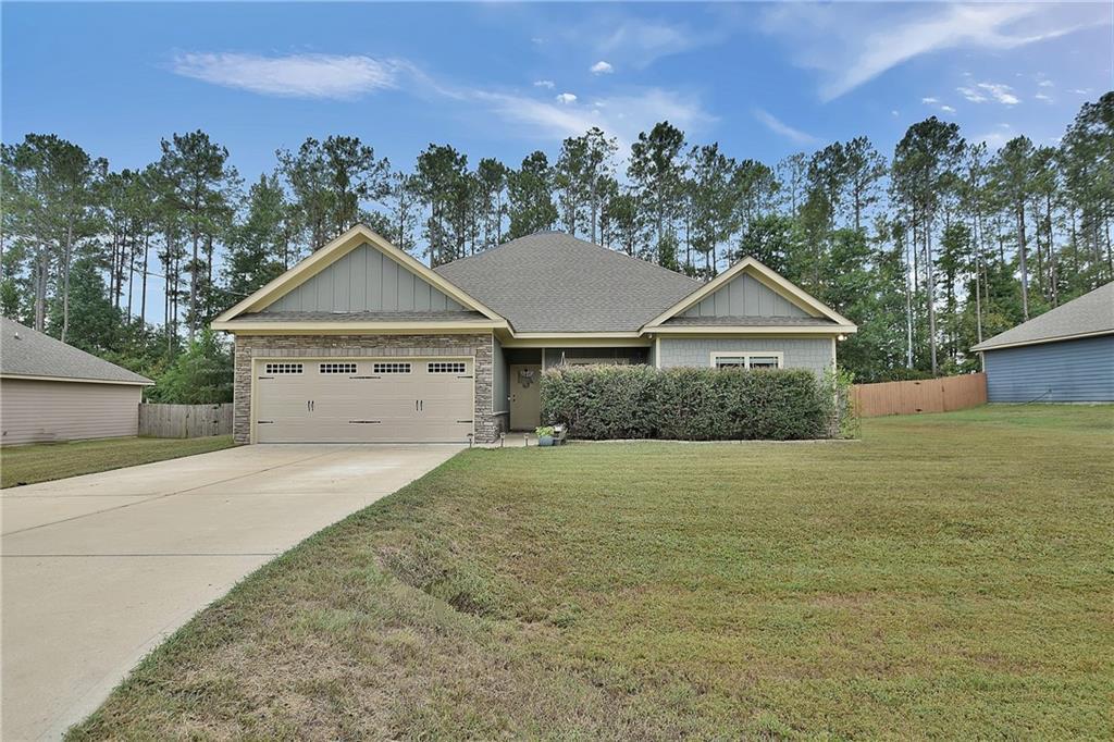 Fast Ln, Seale, AL 36875