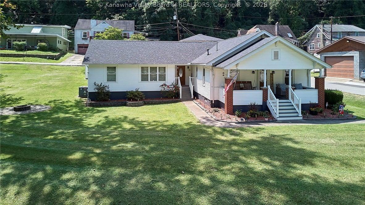 Woodward Dr, Charleston, WV 25387