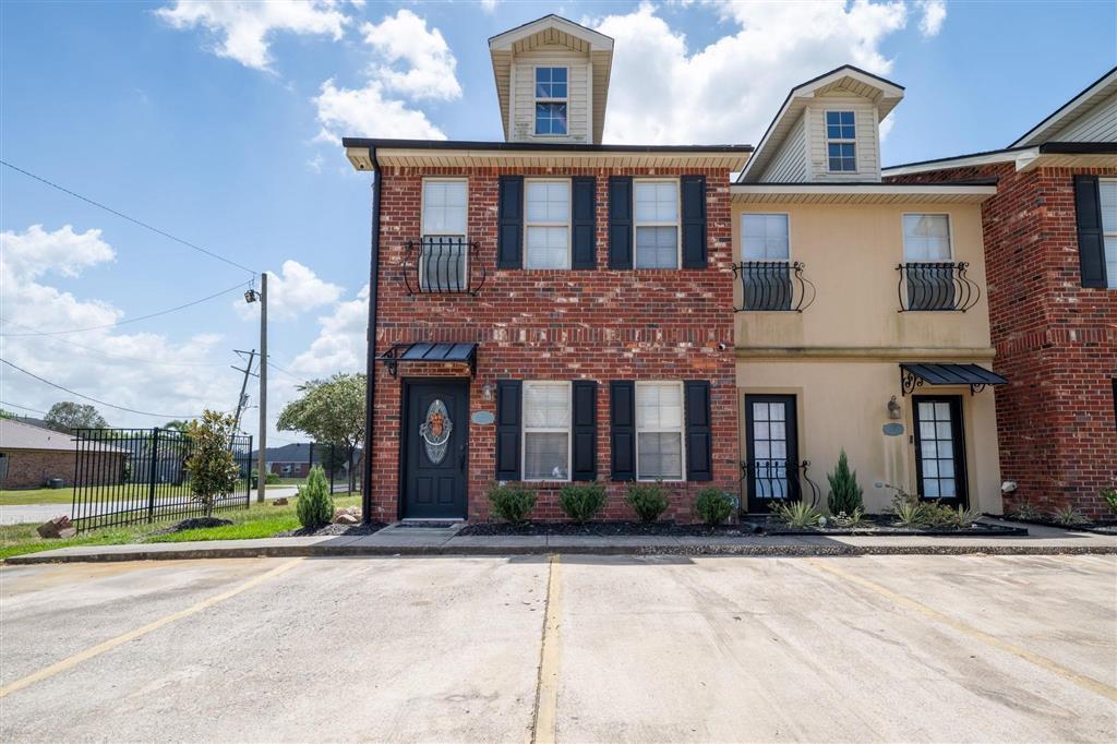 Brown St, Lake Charles, LA 70607
