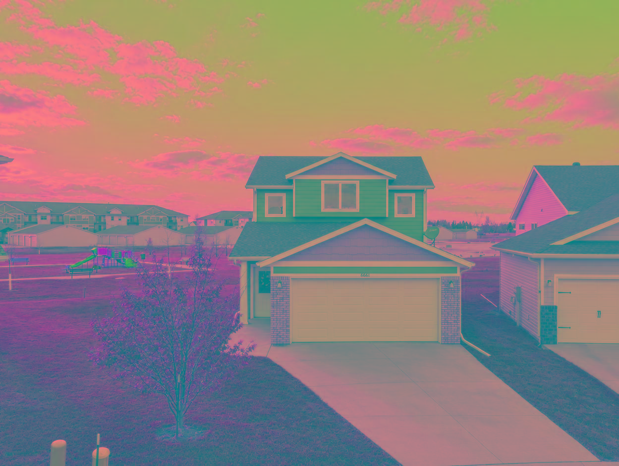 21st St S, Fargo, ND 58104