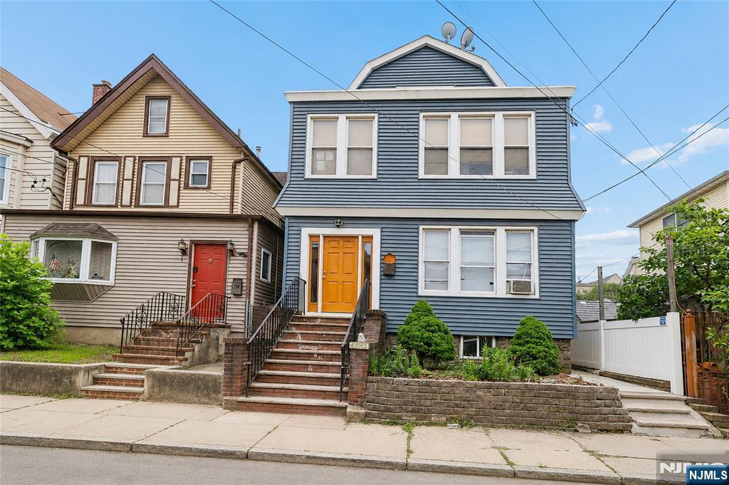 Central Ave, Harrison, NJ 07029