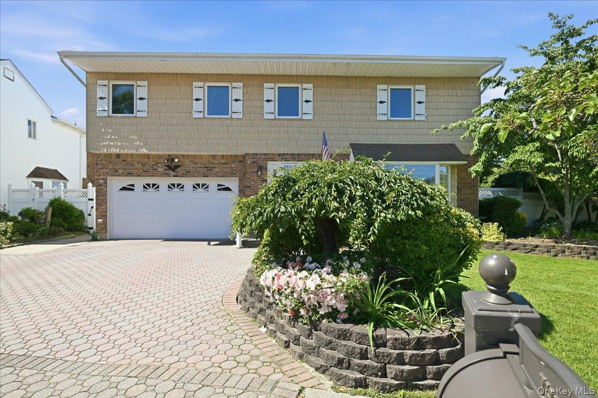 Melanie Dr, East Meadow, NY 11554