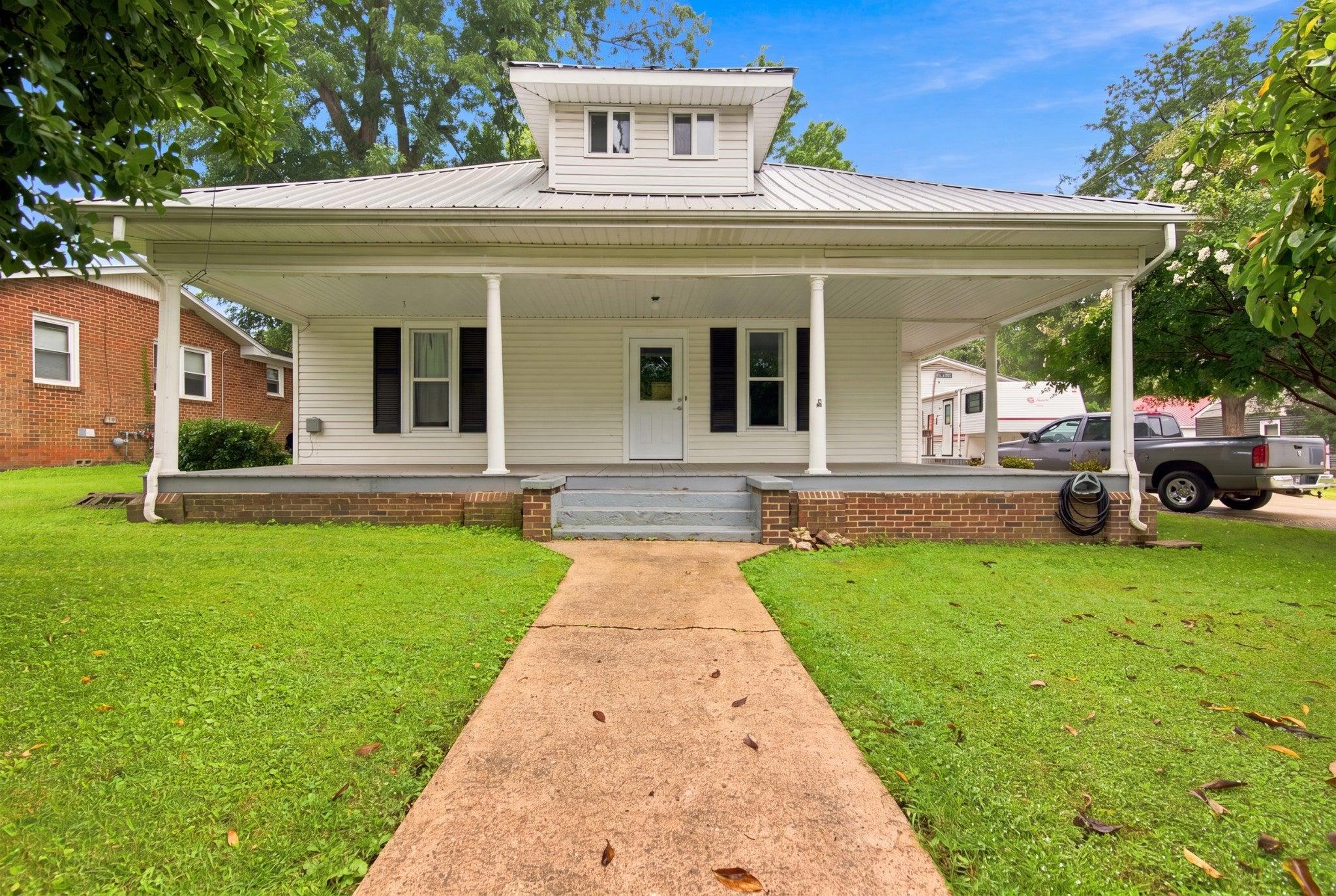 S Jefferson St, Winchester, TN 37398