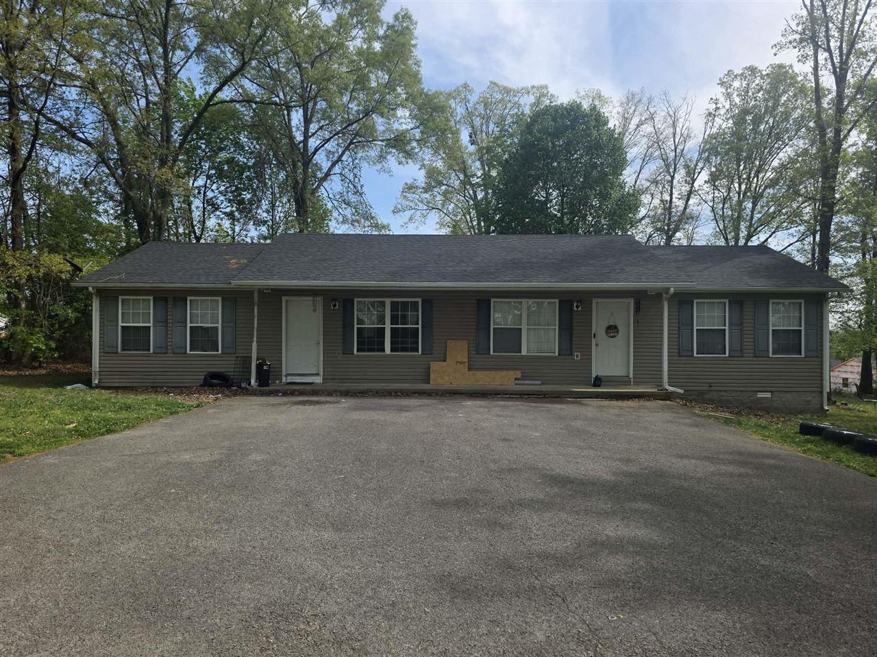 Shane Dr, Scottsville, KY 42164