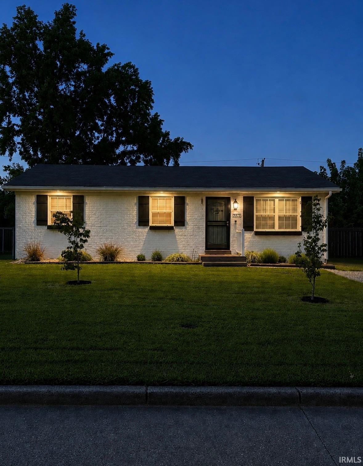 E Chandler Ave, Evansville, IN 47715