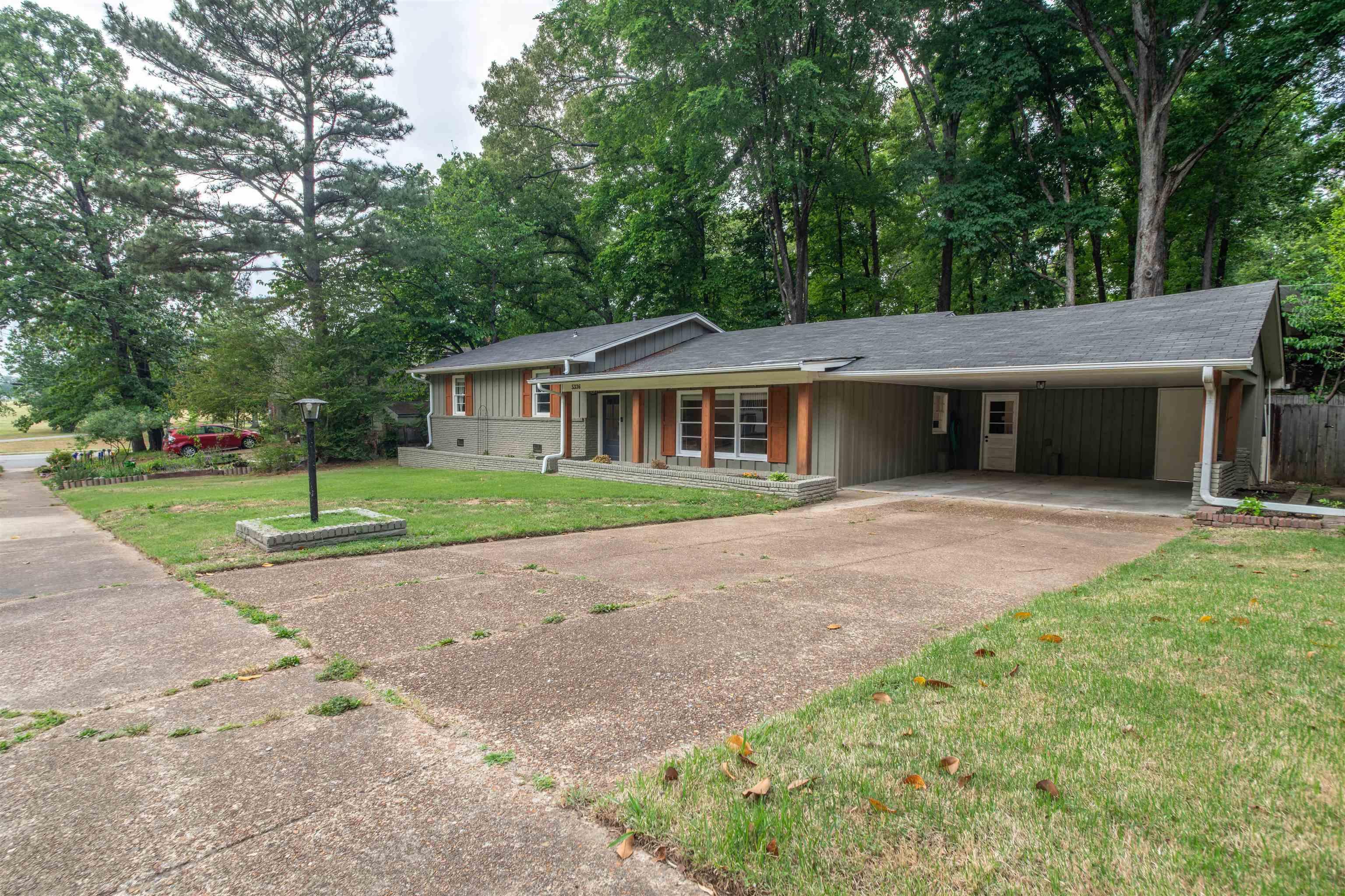 Rolling Oaks Dr N, Memphis, TN 38119