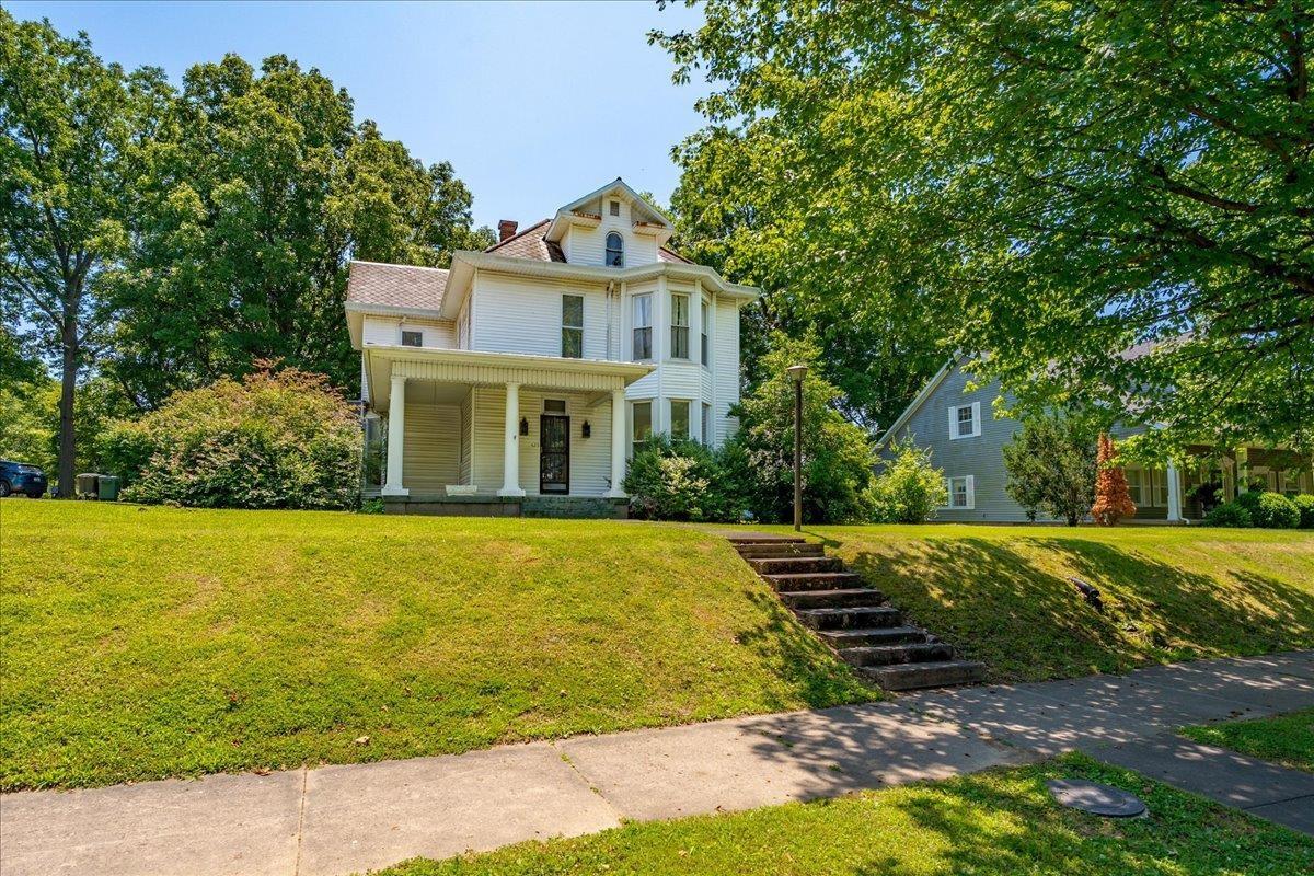 S Morgan St, Morganfield, KY 42437