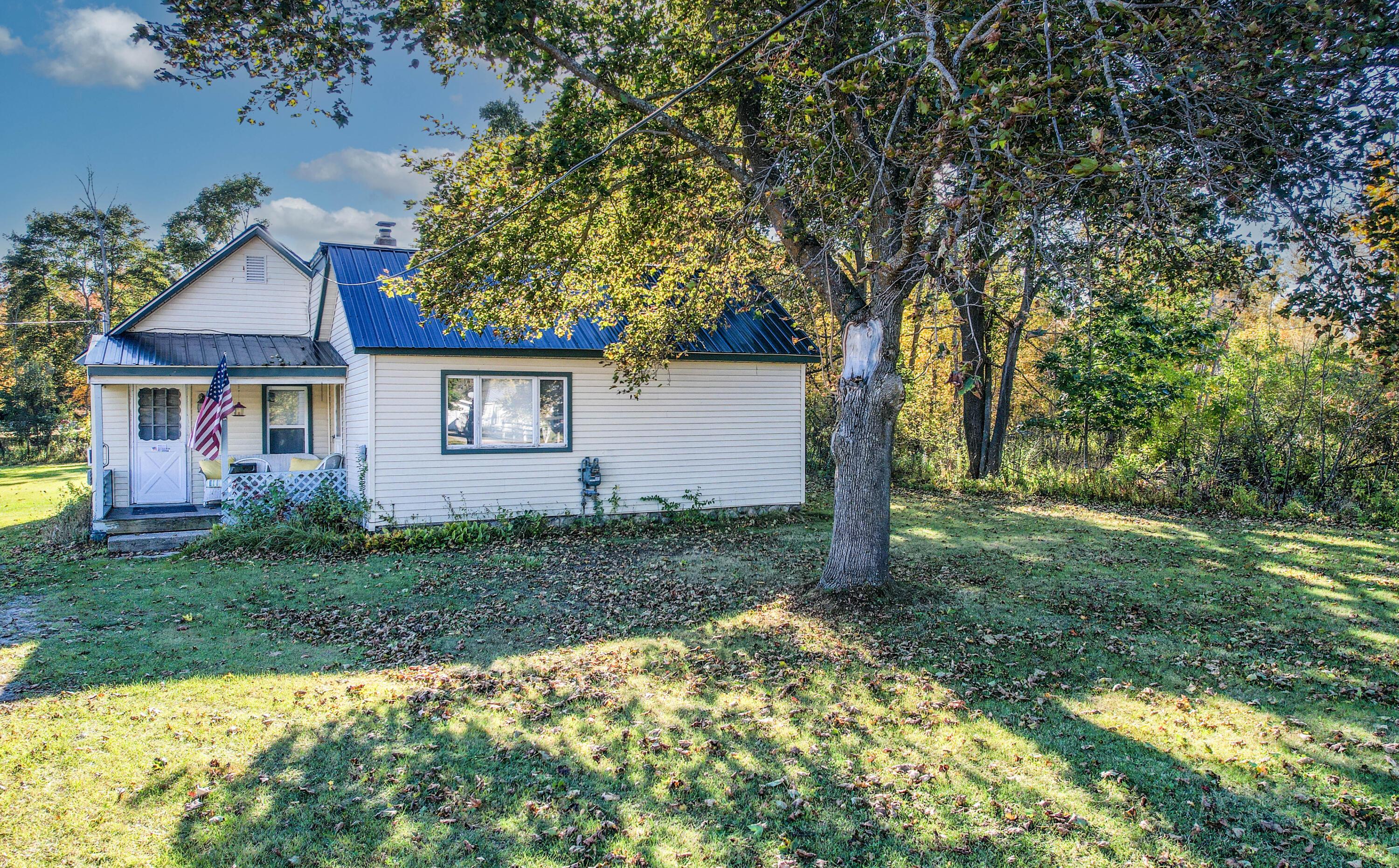 Court St, Cheboygan, MI 49721