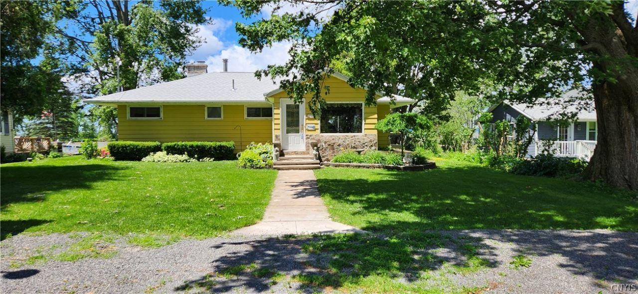 Carlynne Dr, Canastota, NY 13032