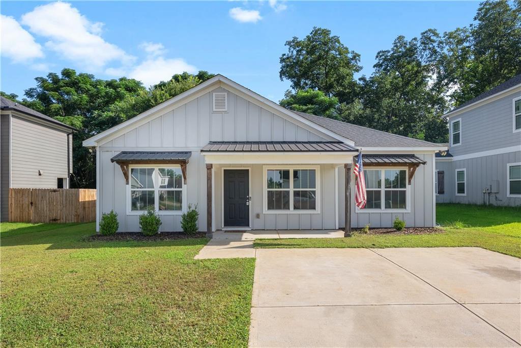 Gardner Way, Phenix City, AL 36869