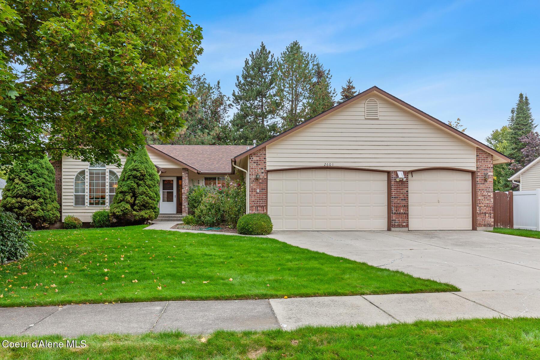 E Thomas Hill Dr, Coeur D Alene, ID 83815