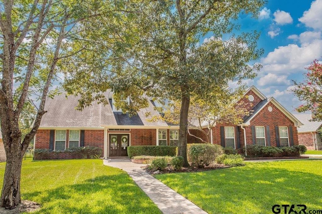Winged Foot Dr, Lindale, TX 75771