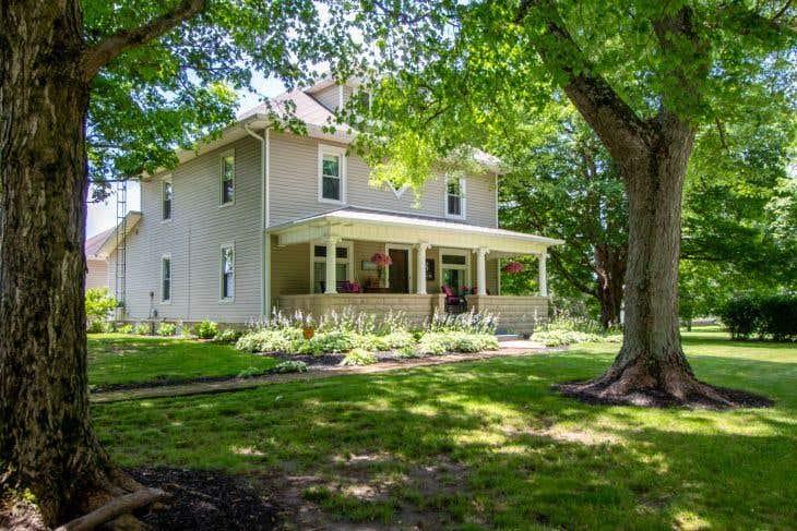 E Mitchell Rd, Liberty, IN 47353