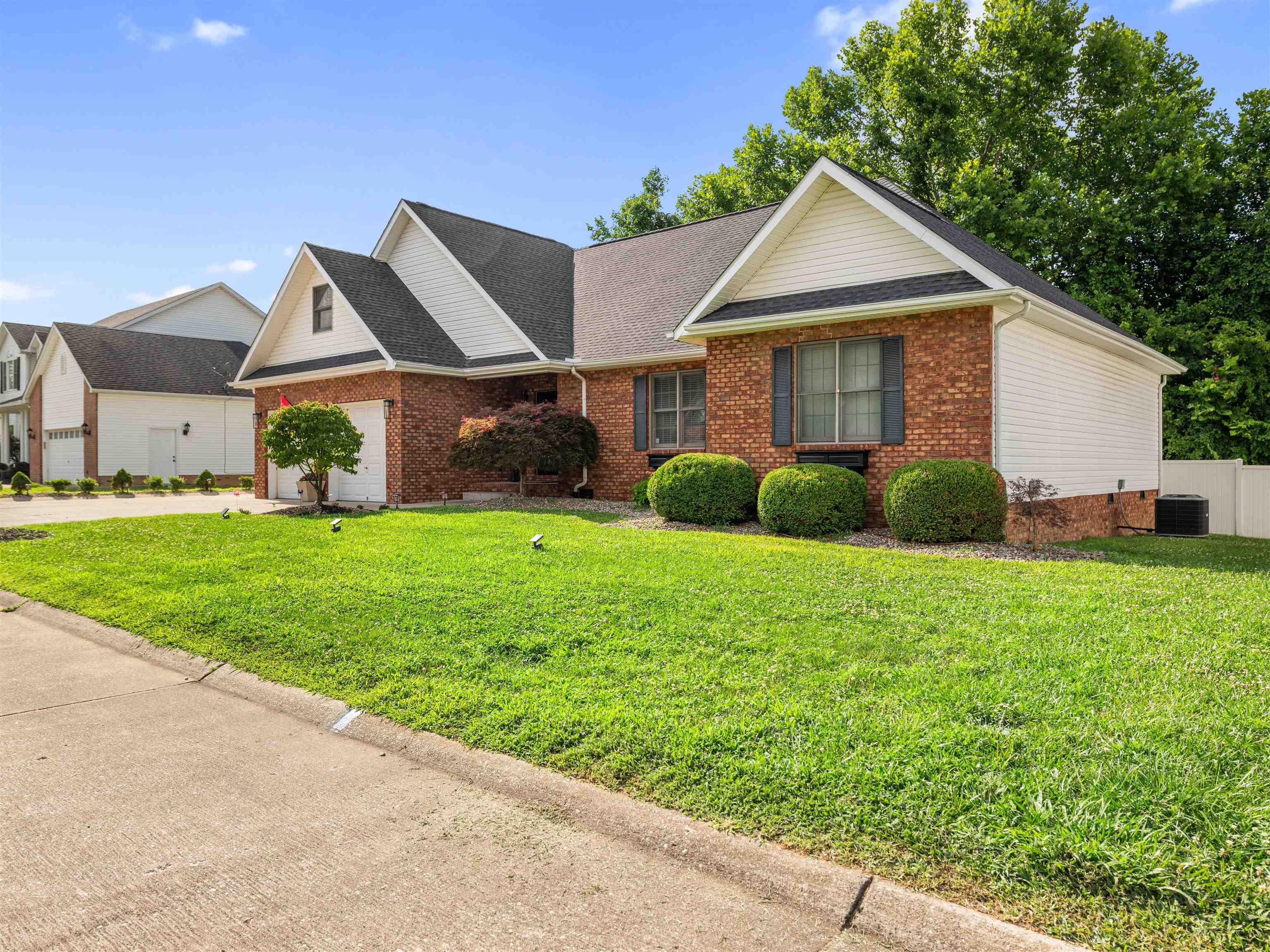 Winesap Way, Ona, WV 25545