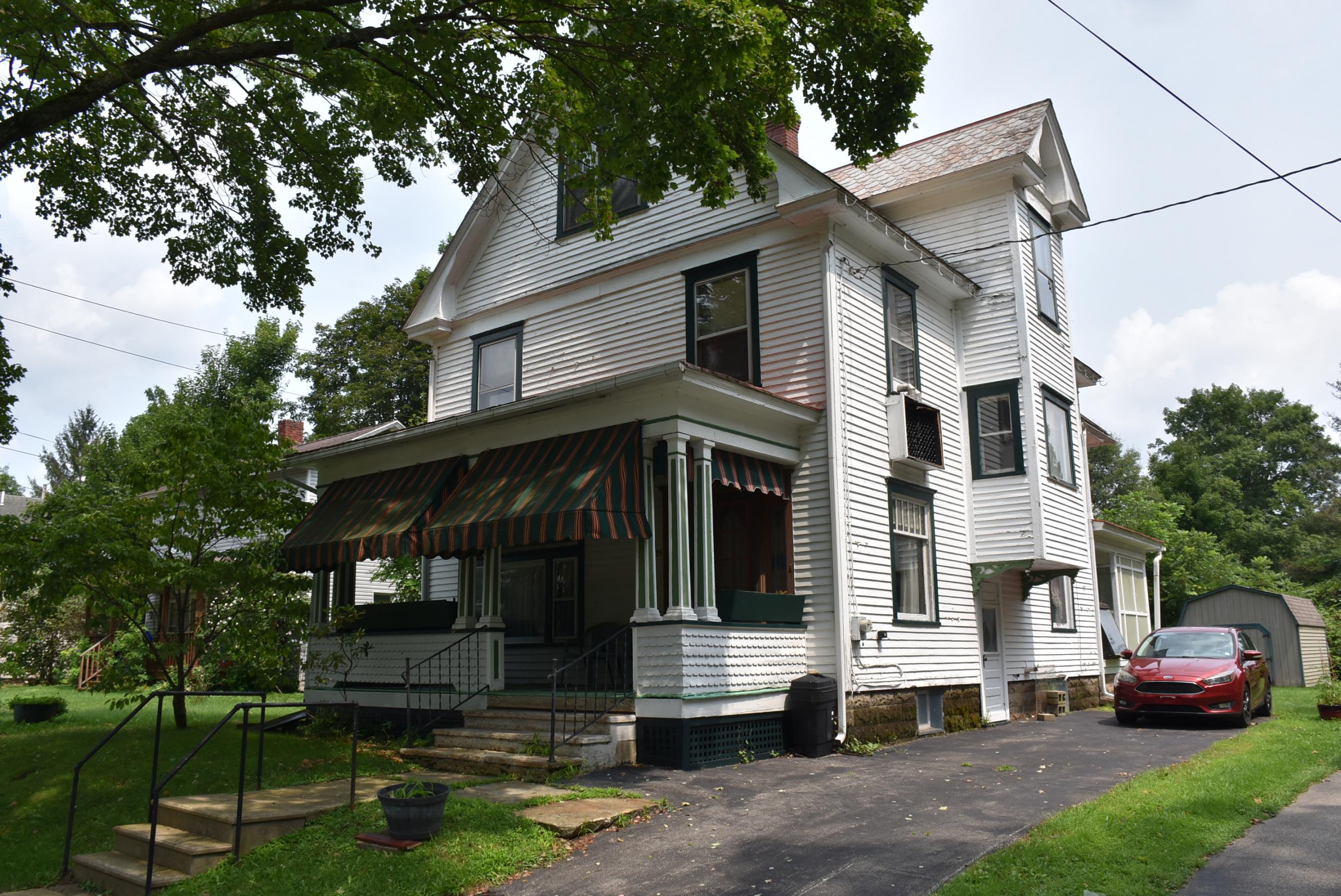 Euclid Ave, Saegertown, PA 16433
