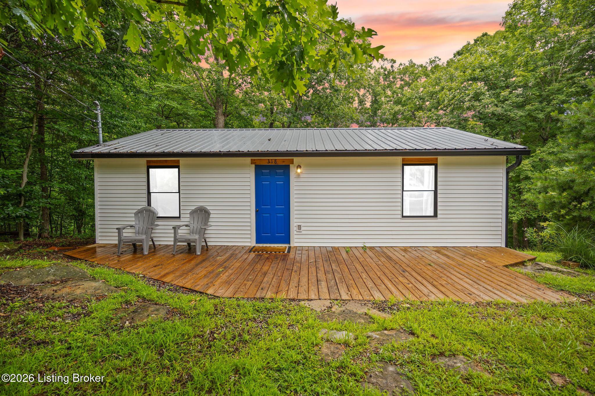 Woodland Dr, Mammoth Cave, KY 42259