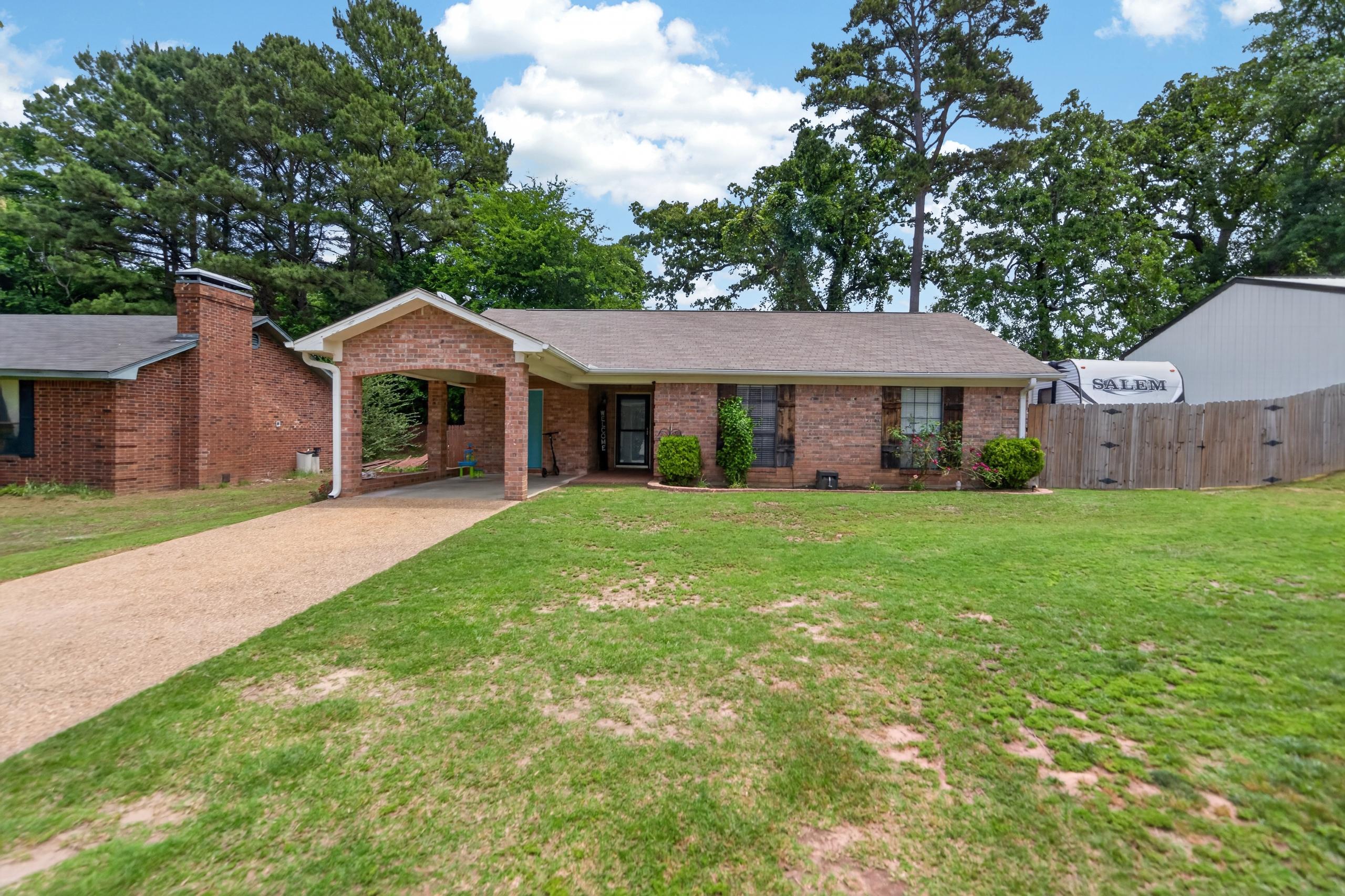 Eastern Hills Dr, Flint, TX 75762