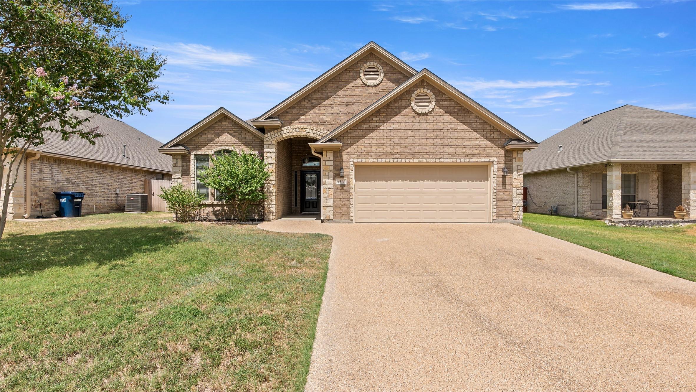Alison Ave, College Station, TX 77845