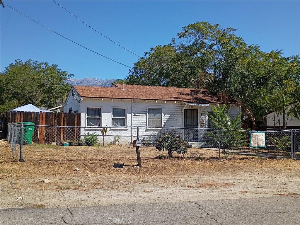 E Theodore St, Banning, CA 92220