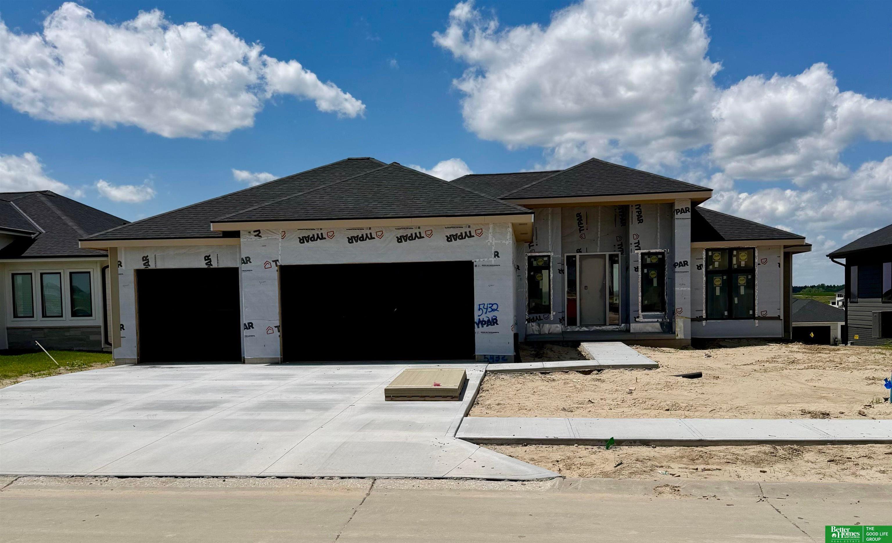 N 213th St, Elkhorn, NE 68022