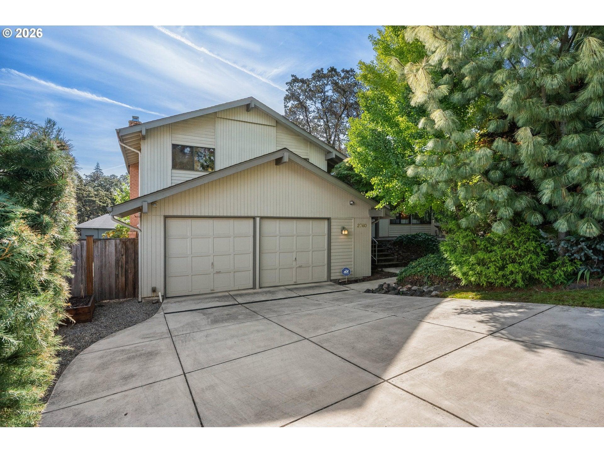 Malibu Way, Eugene, OR 97405