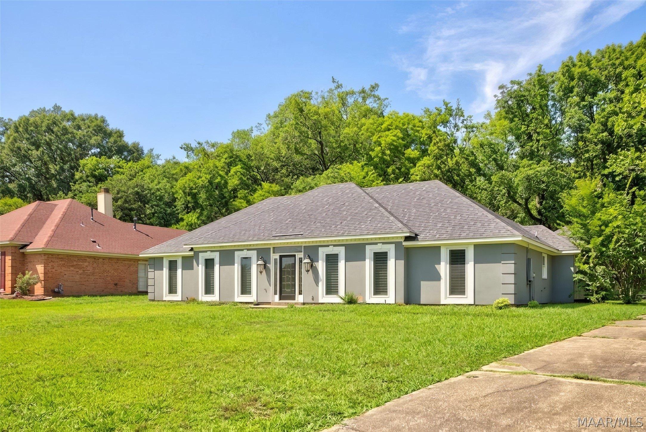 Eastwood Glen Dr, Montgomery, AL 36117