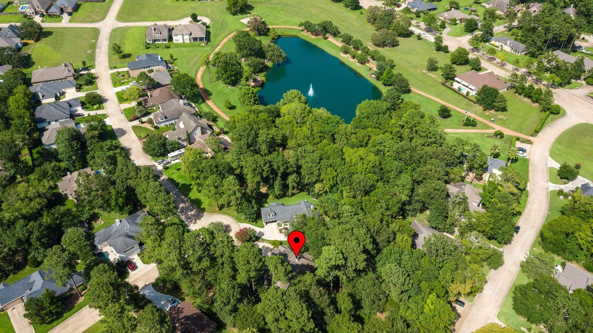 Woodside Ln, Montgomery, TX 77356