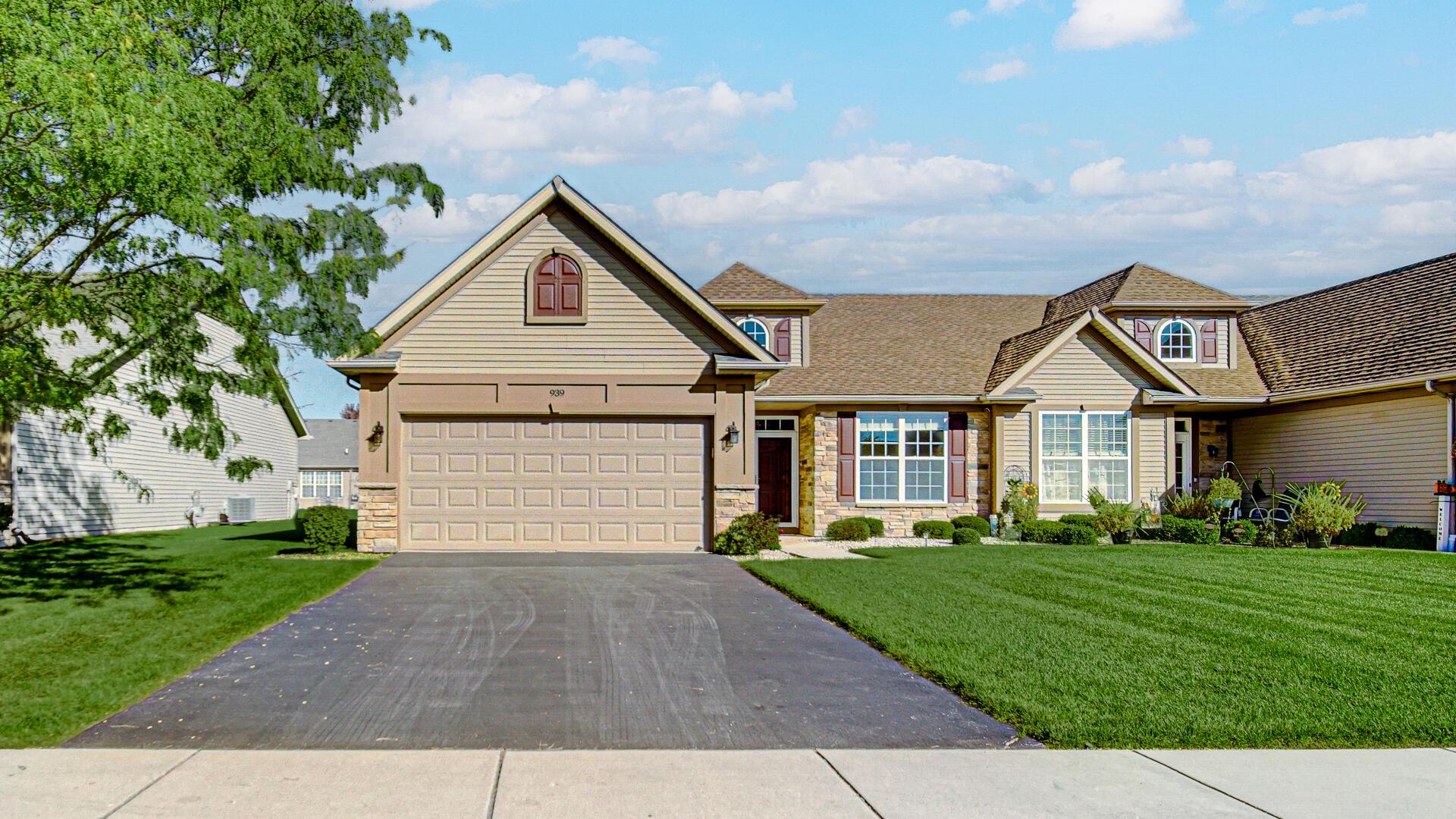 Rockwell Ln, Dyer, IN 46311