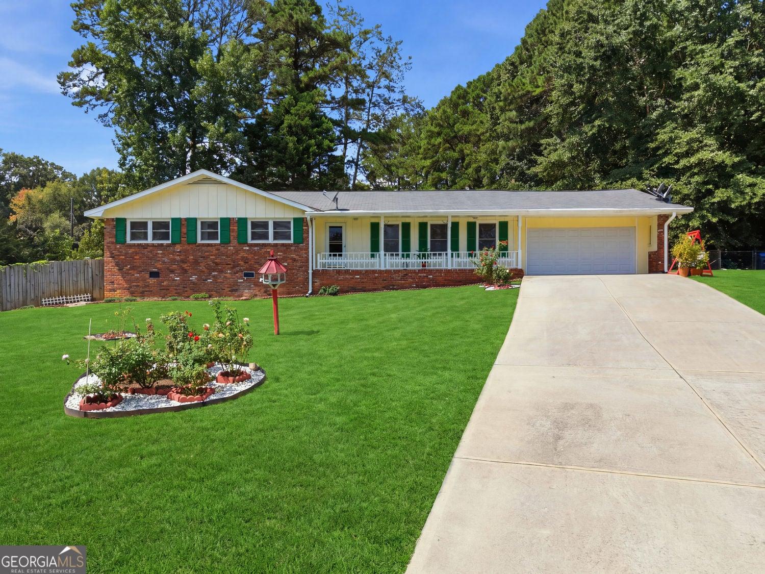 Greenleaf Ct Nw, Lilburn, GA 30047