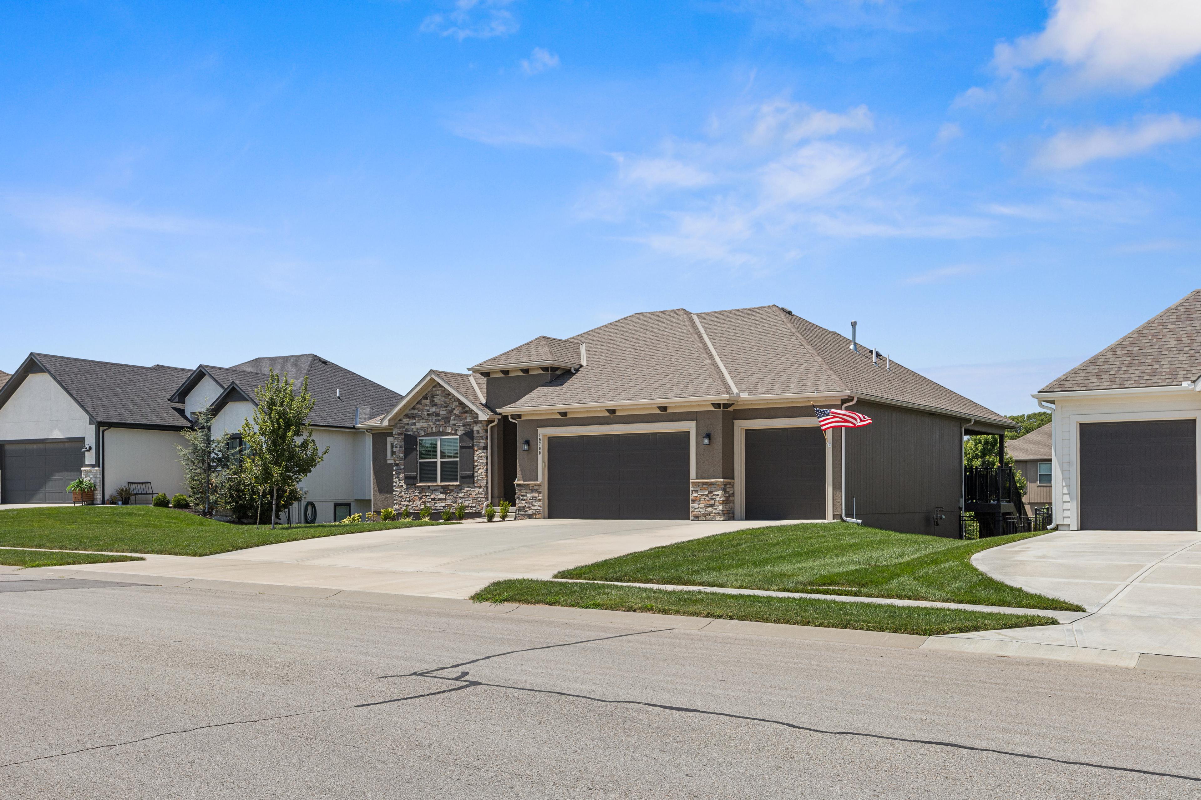 Norton St, Spring Hill, KS 66083