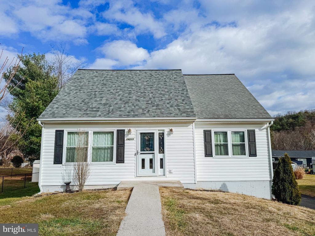 Sparrow Ln Sw, Cumberland, MD 21502