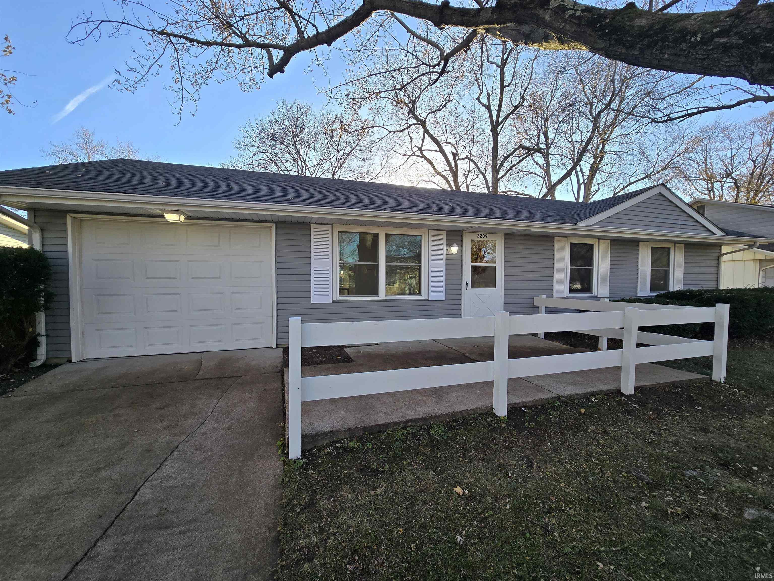 W Concord Rd, Muncie, IN 47304