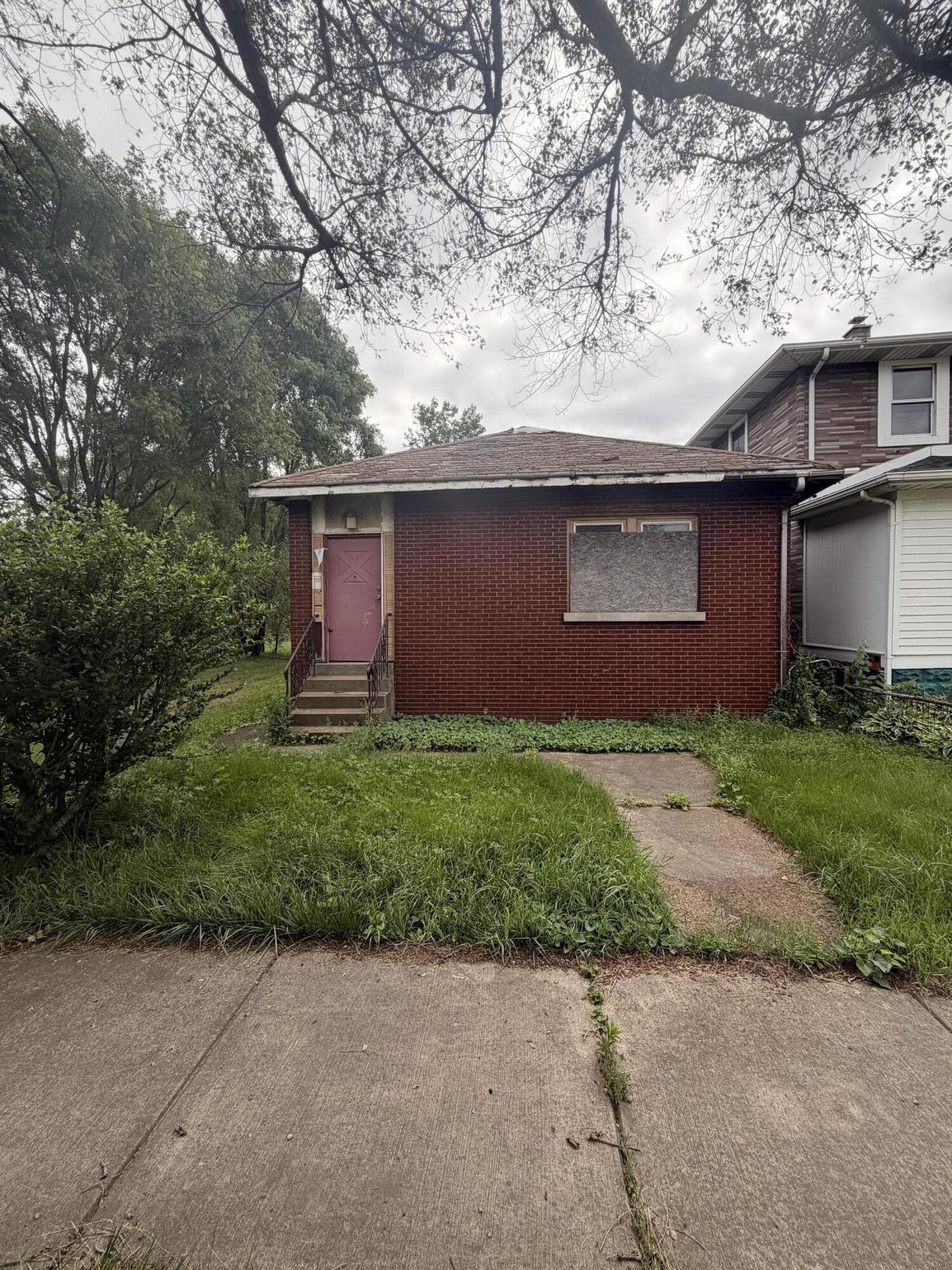 Carolina St, Gary, IN 46402