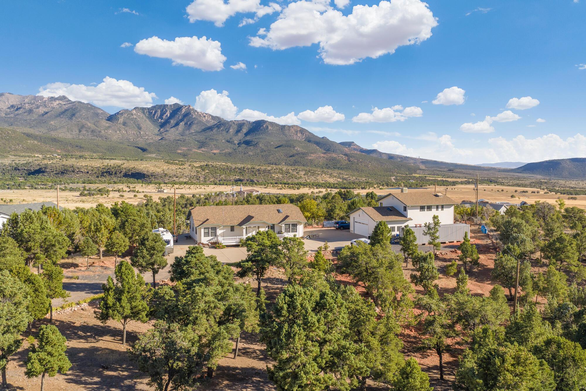E Mule Deer Rd, Central, UT 84722